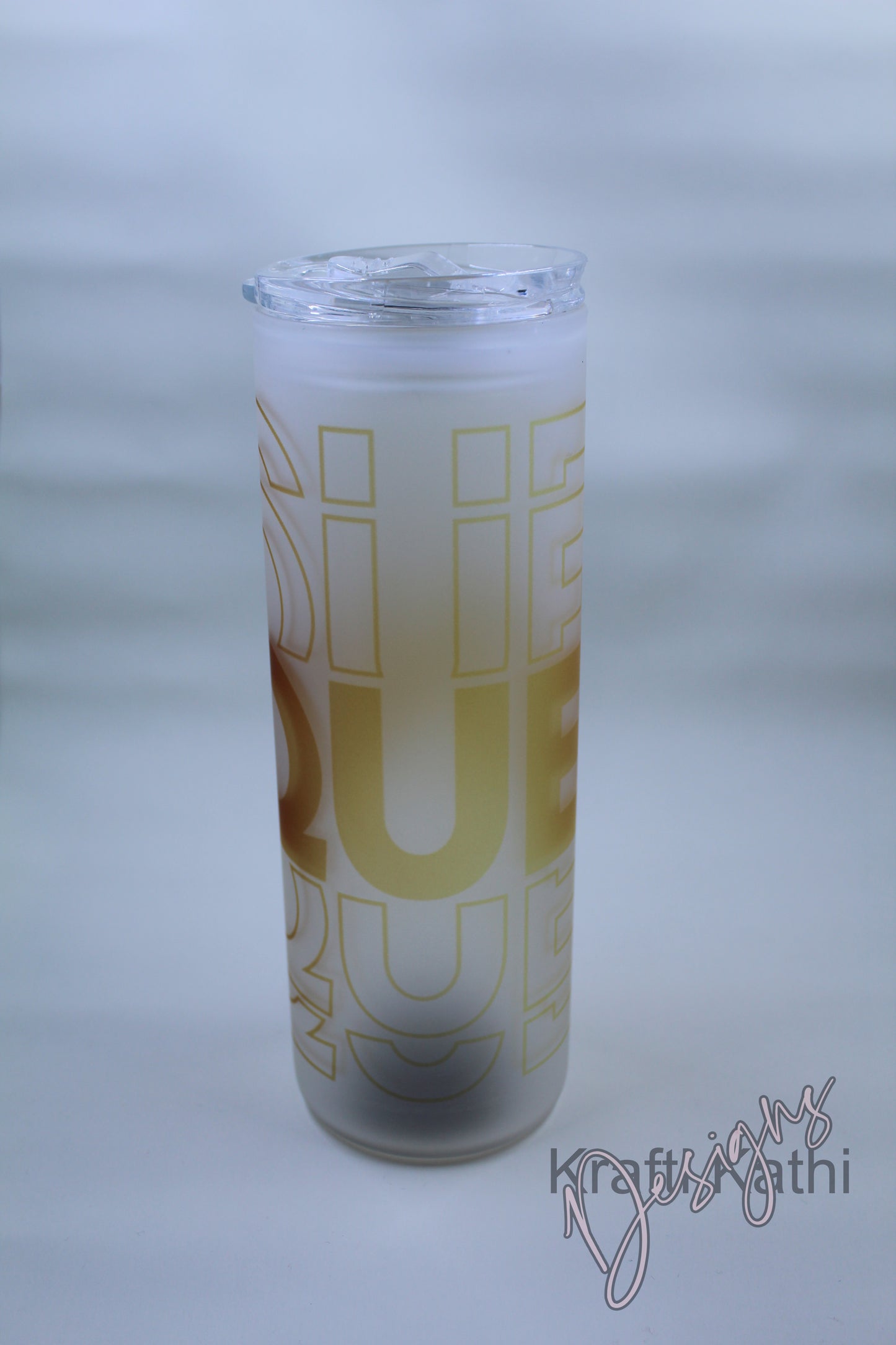 Queen - 20oz Frosted Glass Tumbler