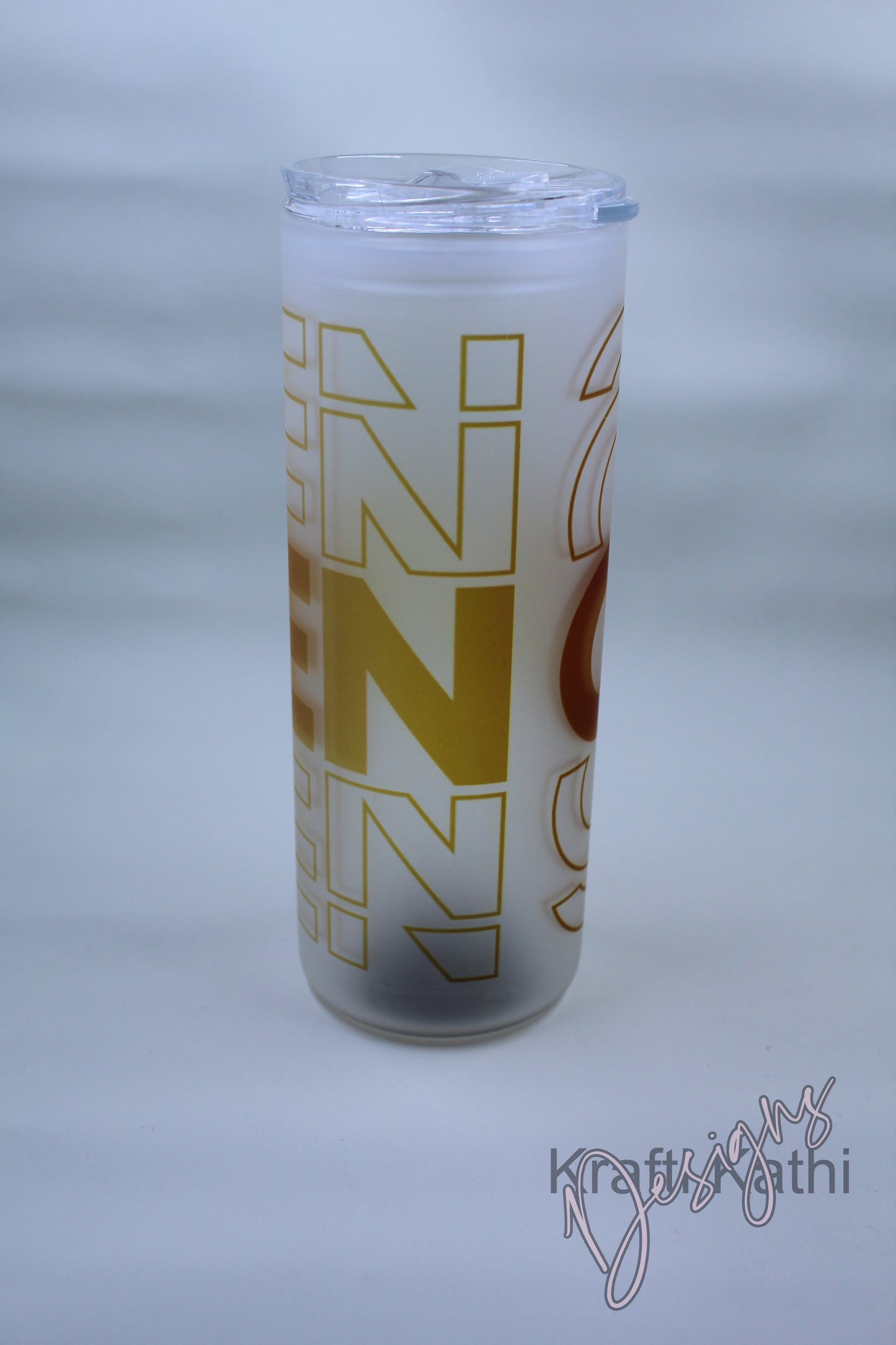 Queen - 20oz Frosted Glass Tumbler